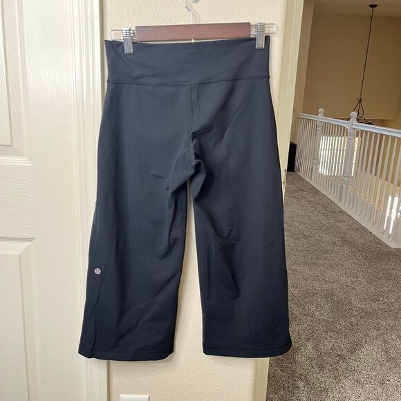 Lululemon Womens Bundle Size 6 Cropped  Pants-Black #389 - Picture 4 of 12